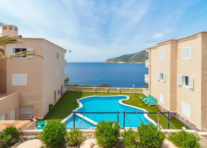 Global Amores - By Global Rental Holidays 8214